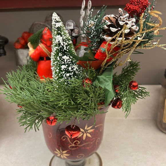 Festive Holiday Arrangement Table Centerpiece with Santa...